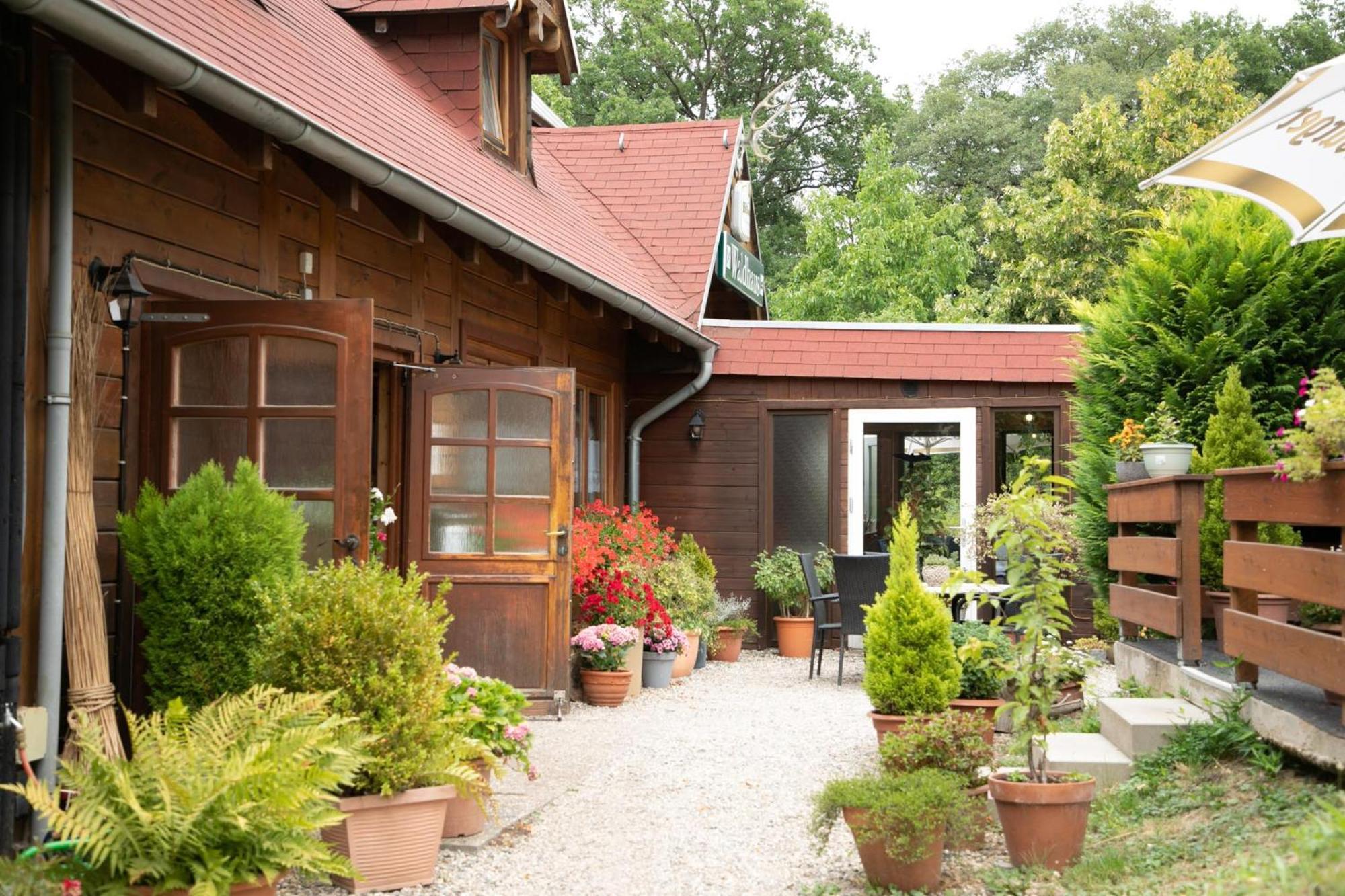Waldhaus Lahnstein Hotell Exteriör bild