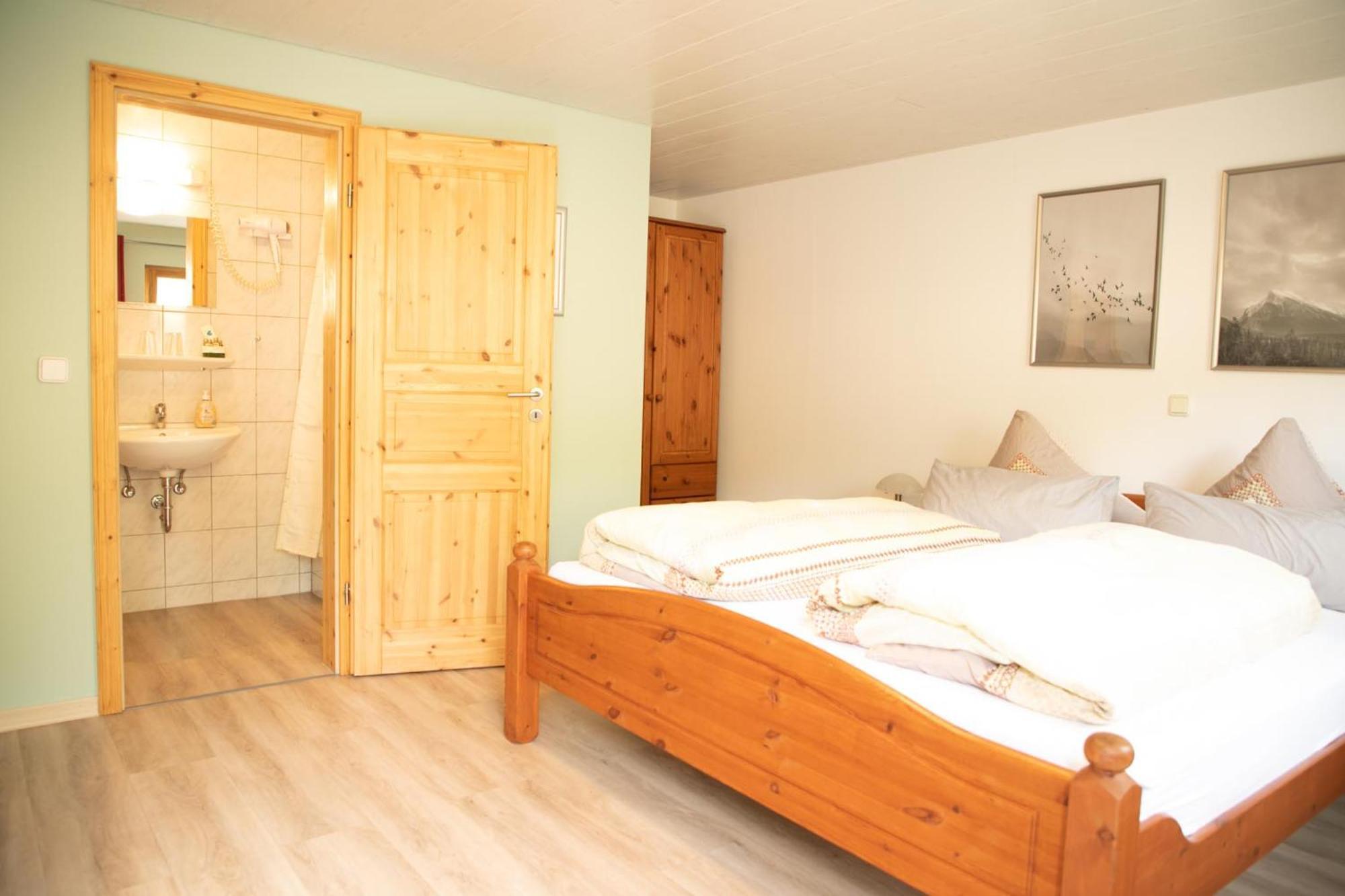 Waldhaus Lahnstein Hotell Exteriör bild